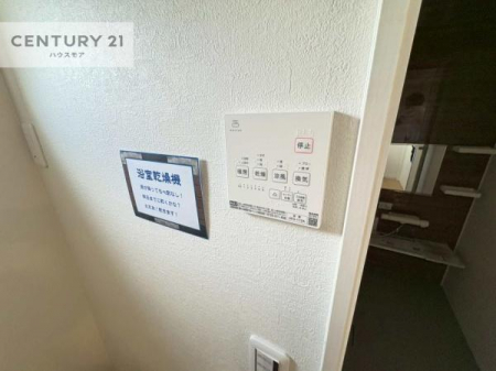 ̑@g[tĂ閣͓IȎdlłI~̓q[gVbN̗\hɂg܂B
J̓ł󕨂̂ŁA󕨂ߍ݂ɂI