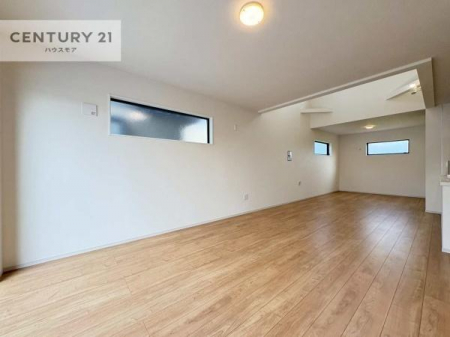 rO@㕔Ŗ邭JIȋԂłBSnǂrO͉ƑRƏW܂܂BƑcR̎ԂłBƑƁAw[Ԃ߂łˁB