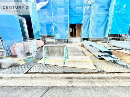 ԏ@ԃXy[X2䕪܂IZJhJ[͂AoCN⎩]ԂȂǂuꏊɍ܂B