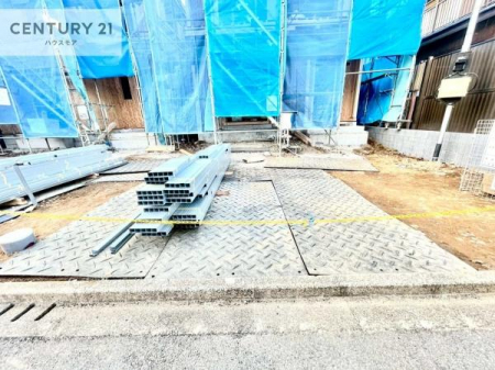 ԏ@ԃXy[X2䕪܂IZJhJ[͂AoCN⎩]ԂȂǂuꏊɍ܂B