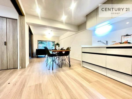 rO@SnǂrO͉ƑRƏW܂܂BƑcR̎ԂłBƑƁAw[Ԃ߂łˁB邭JIȋԂłB