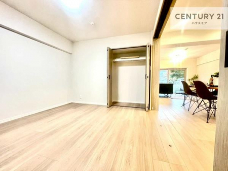 q@|oȂ́Aql̂ƂĂSłI
[Xy[X[Ă̂ŎU炩TbƕЕt܂I