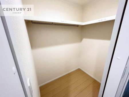 [@^̃t@~[N[NZ܂́A[͂ƉK˔ґȋԐ݌vBߗނobOAGߕ܂łЂƂ܂Ƃ߂ɂłAX̐ڂƃX}[gɁ