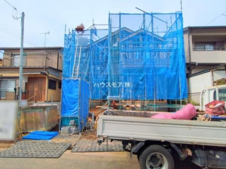 ԏ@ԃXy[X2䕪܂IZJhJ[͂AoCN⎩]ԂȂǂuꏊɍ܂B
