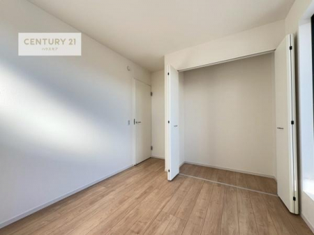 rOȊŐ@VvɃfUCĂ邽߁AƋIт܂I
Cɓ̉ƋuĂ낰Ԃ邱Ƃł܂B