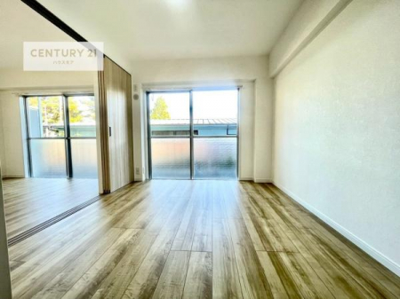 m@oRj[ɖʂĂmłB邭肪ACł܂INāAOɏoĔwLт[ċzǂ}邱Ƃł܂B