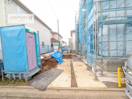 ԏ@ԃXy[X2䕪܂IZJhJ[͂AoCN⎩]ԂȂǂuꏊɍ܂By̔JÒz
