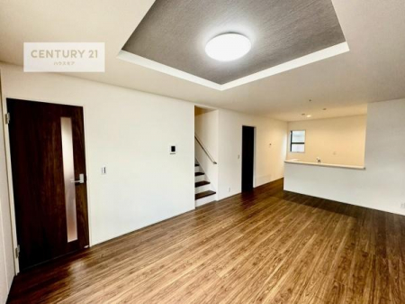 rO@؂ȉƑW܂邩炱LDKɂ͂肽B
qCɏ΂Ȃ瑖ĂpuLƂɂėǂvƎvuԂłB