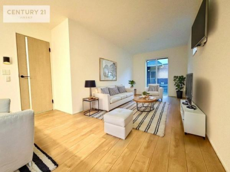 rO@ƋCGp[XłB傫ȑ炽Ղ̗z閾邢rOBĴ郊rOŉƑĉ났̎Ԃ߂܂B