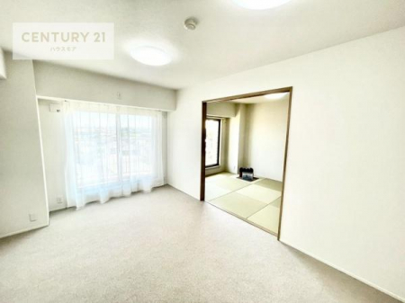 rO@SnǂrO͉ƑRƏW܂܂BƑcR̎ԂłBƑƁAw[Ԃ߂łˁB邭JIȋԂłB