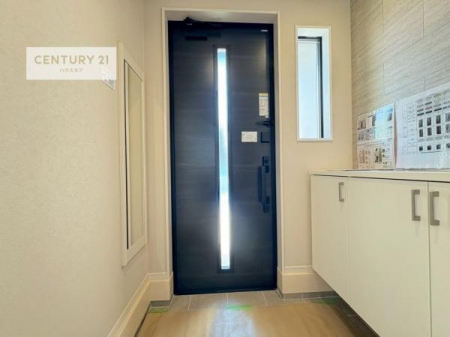 ց@V[Y{bNXtȂ̂ŁAւЕt|₷łI
XbLւŌ˂JuԁÂSnԂo}Ă܂B
