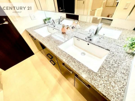 ʑEʏ@ʑ́ALXĂ̂Œ̐gxx̍ېʑ̎荇ɂȂ炸]TĐgxxo܂I