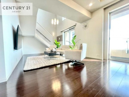 rO@SnǂrO͉ƑRƏW܂܂BƑcR̎ԂłBƑƁAw[Ԃ߂łˁB