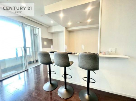 Lb`@lC̑ΖʎVXeLb`̗pĂ܂IƑ̃R~jP[VRƑ݌vłB
qlɂڂ͂̂ŊłˁBLXgĉKɍƂi݂܂B