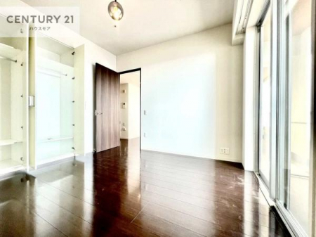 m@[Xy[XĂ܂IXbLڂ鎖ł܂ˁB
ƋI΂ȂVvȃfUCׁ̈AƋI΂Cɓ̋ԍ肪łłˁB