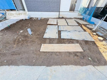 ԏ@ԃXy[X2䕪܂IZJhJ[͂AoCN⎩]ԂȂǂuꏊɍ܂B
