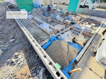 ԏ@ԃXy[X2䕪܂IZJhJ[͂AoCN⎩]ԂȂǂuꏊɍ܂B