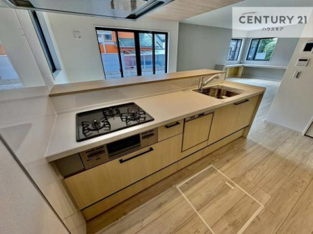 Lb`@lC̑ΖʎVXeLb`̗pĂ܂IƑ̃R~jP[VRƑ݌vłB
qlɂڂ͂̂ŊłˁBLXgĉKɍƂi݂܂Byn̔JÒz