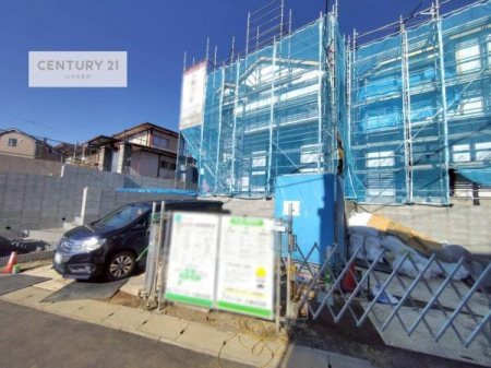 ԏ@ԃXy[X2䕪܂IZJhJ[͂AoCN⎩]ԂȂǂuꏊɍ܂B