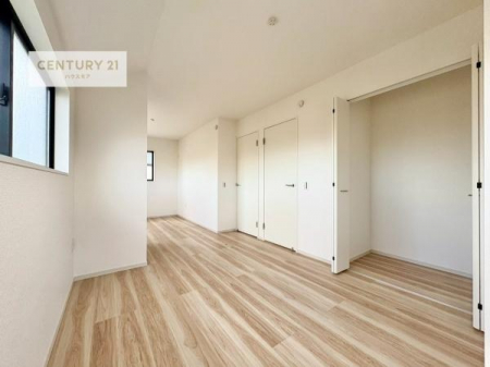 ̑ρ@傫ȑޖ邢KiXy[XB͏Ɩ炸ŁAR̂ʂȂ艺ł܂BJA̓Sn悭߂ԂłB