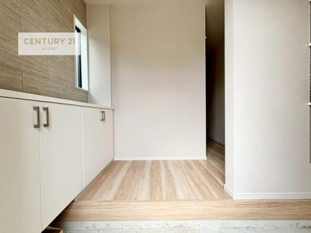 ց@V[Y{bNXtȂ̂ŁAւЕt|₷łI
XbLւŌ˂JuԁÂSnԂo}Ă܂B

