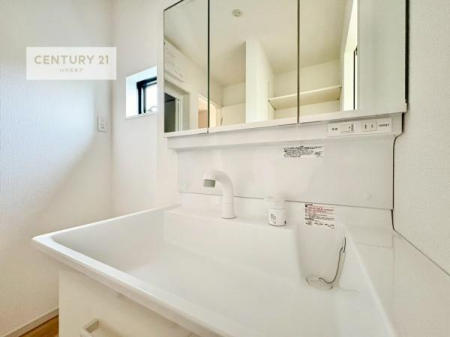 ʑEʏ@[ʑ{ÉA˂ɂ̂łꂪyXIۂĂ܂I
LCȐʏŎ̃`x[Vオ܂ˁI