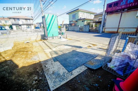 ԏ@ԃXy[X2䕪܂IZJhJ[͂AoCN⎩]ԂȂǂuꏊɍ܂B