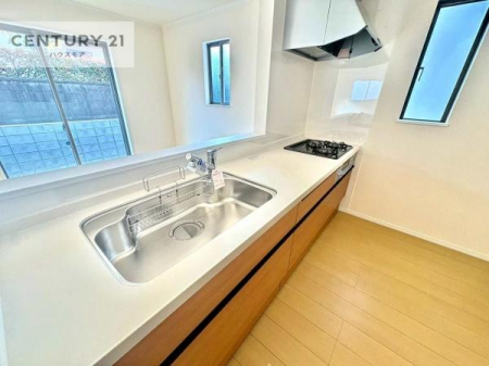 Lb`@lC̑ΖʎVXeLb`̗pĂ܂IƑ̃R~jP[VRƑ݌vłB
qlɂڂ͂̂ŊłˁB[͂܂I