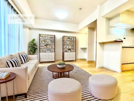 rO@ƋCGp[XłB傫ȑ炽Ղ̗z閾邢rOBĴ郊rOŉƑĉ났̎Ԃ߂܂B