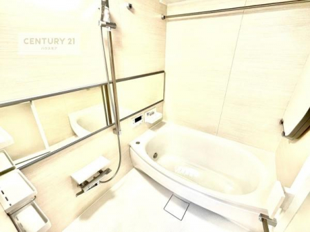 @Ƃ̂oX[IKȃoX^C܂I
1̔ƖĂfGȃN[[VԂɂȂ肻łˁB