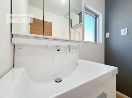 \z}()@t̖邢ʎłICɓւłĐɕۂƂł܂IRނ̂łς̎dオǂȂ܂ˁIidlj