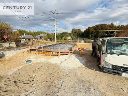 ԏ@ԃXy[X2䕪܂IZJhJ[͂AoCN⎩]ԂȂǂuꏊɍ܂B