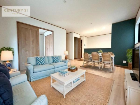 rO@ƋCGp[XłBSnǂrO͉ƑRƏW܂܂BƑcR̎ԂłBƑƁAw[Ԃ߂łˁB邭JIȋԂłB