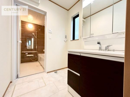 ʑEʏ@Oʋdl̐ʏ́AgȂ݂₷I͎[ɂȂĂ܂BhC[₨ϓЕt̂ŐʑXbLƌ邱Ƃo܂I