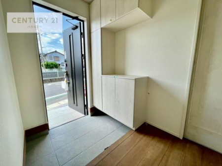 ց@V[Y{bNXtȂ̂ŁAւЕt|₷łI
XbLւŌ˂JuԁÂSnԂo}Ă܂B
