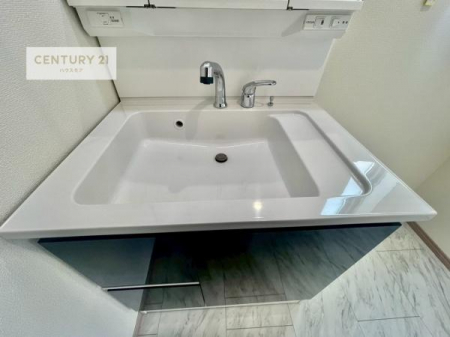 ʑEʏ@[ʑ{ÉA˂ɂ̂łꂪyXIۂĂ܂I
LCȐʏŎ̃`x[Vオ܂ˁI