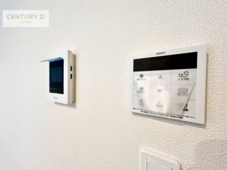 ̑@TVj^[tC^[złql̂ԒȂǂSłˁB
{^ЂƂłC̏ƂƂ̂II[goXB