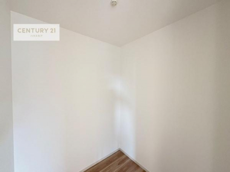 [@Ƃ̋ԂƂĂpłt[Xy[Xi[ˁjB