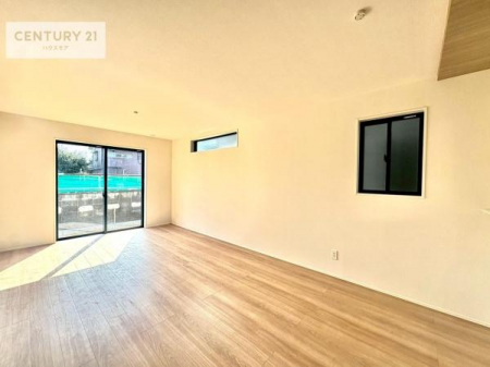 rO@傫ȑ炽Ղ̗z閾邢_CjOLb`BĴ郊rOŉƑĉ났̎Ԃ߂܂B