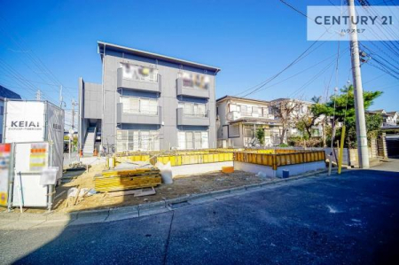 ԏ@ԃXy[X2䕪܂IZJhJ[͂AoCN⎩]ԂȂǂuꏊɍ܂B
