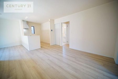 rO@SnǂrO͉ƑRƏW܂܂BƑcR̎ԂłBƑƁAw[Ԃ߂łˁB邭JIȋԂłB