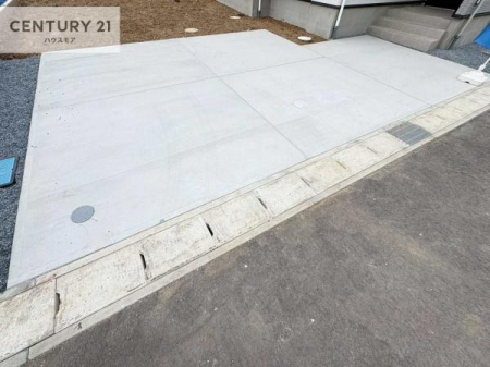 ԏ@ԃXy[X2䕪܂IZJhJ[͂AoCN⎩]ԂȂǂuꏊɍ܂B