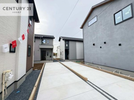 ԏ@ԃXy[X2䕪܂IZJhJ[͂AoCN⎩]ԂȂǂuꏊɍ܂B