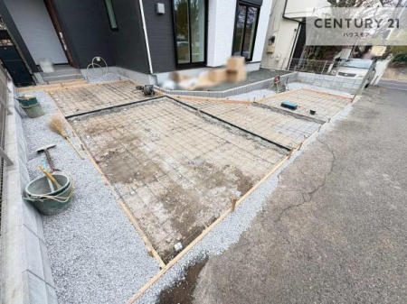 ԏ@ԃXy[X2䕪܂IZJhJ[͂AoCN⎩]ԂȂǂuꏊɍ܂B