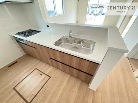 Lb`@lC̑ΖʎVXeLb`̗pĂ܂IƑ̃R~jP[VRƑ݌vłB
qlɂڂ͂̂ŊłˁBLXgĉKɍƂi݂܂B