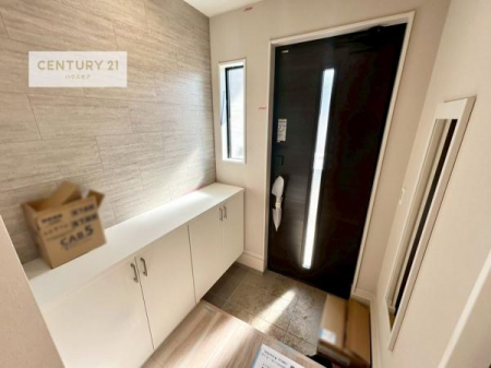 ց@V[Y{bNXtȂ̂ŁAւЕt|₷łI
XbLւŌ˂JuԁÂSnԂo}Ă܂B

