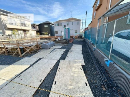 ԏ@ԃXy[X2䕪܂IZJhJ[͂AoCN⎩]ԂȂǂuꏊɍ܂B