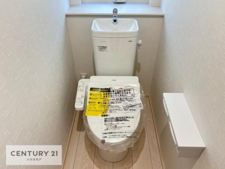 \z}()@1E2KɃgC܂I̖Zԑт҂ɂ݂łˁBƂ̂gCłꂪ₷łIidlj