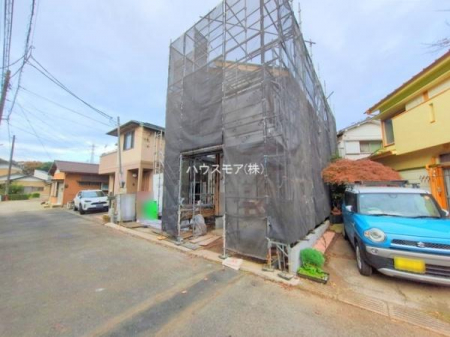 ԏ@ԃXy[X2䕪܂IZJhJ[͂AoCN⎩]ԂȂǂuꏊɍ܂B
