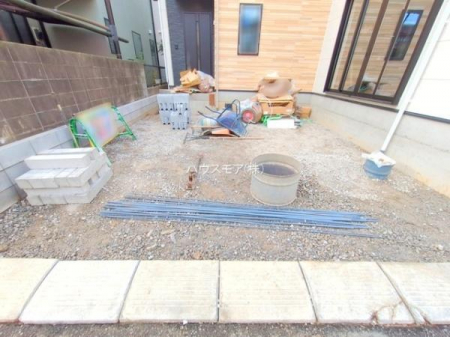 ԏ@ԃXy[X2䕪܂IZJhJ[͂AoCN⎩]ԂȂǂuꏊɍ܂B